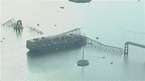 container ship hits key bridge